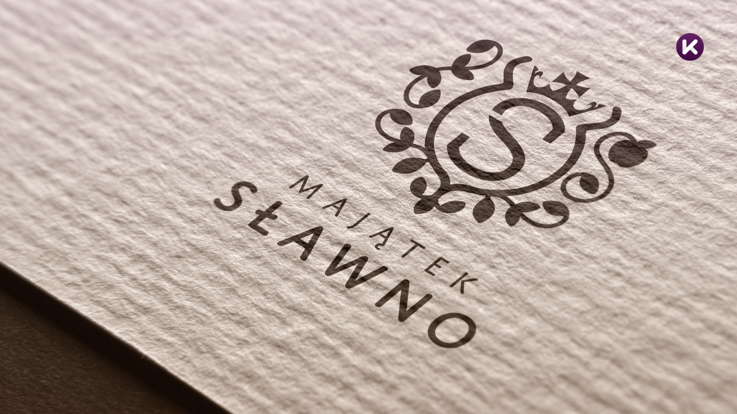 Logo wydrukowane na papierze ozdobnym