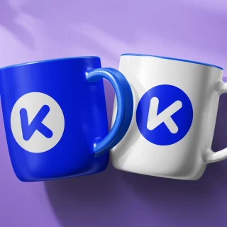 Gadżety reklamowe kubki z logo firmy KREOO